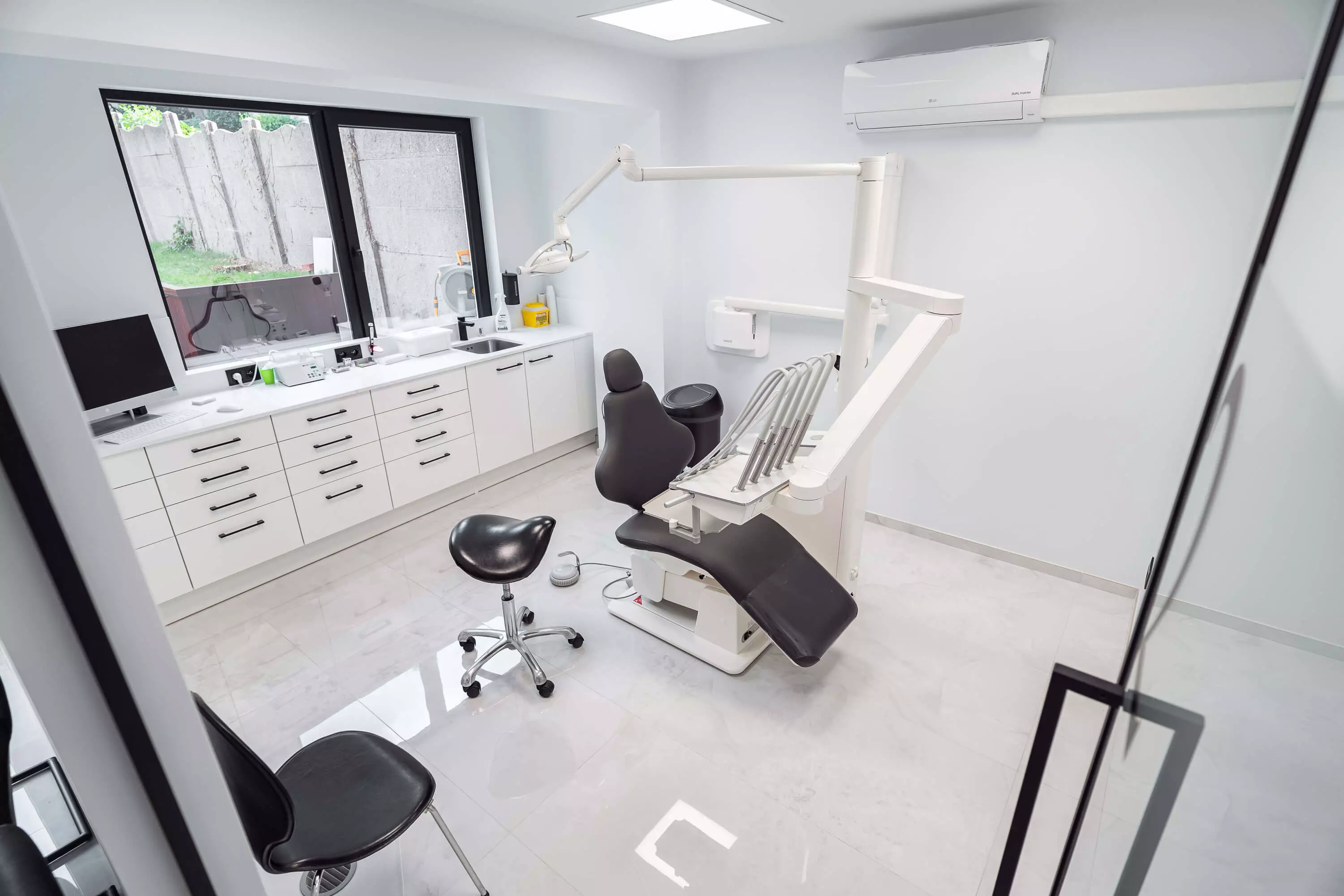 Versailles Dental Clinic